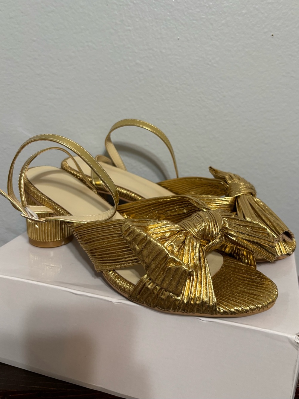 NWT Gold Knot Front Slingback Sandals - Women